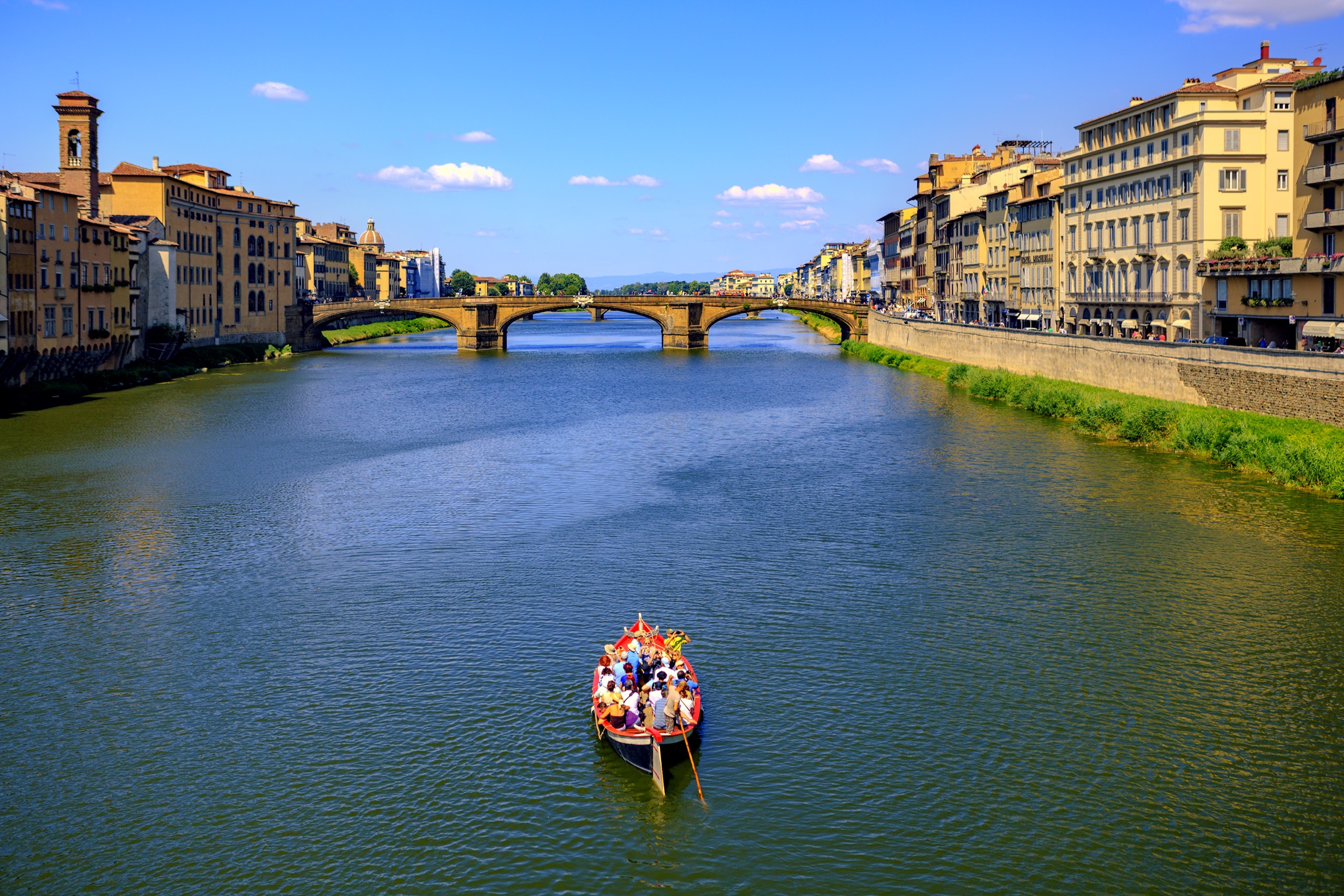 Arno Boat Tour through Florence